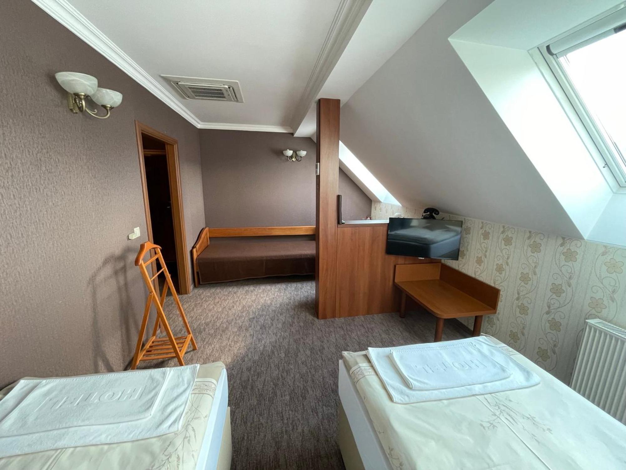 Hotel Lipa Bojnice Extérieur photo